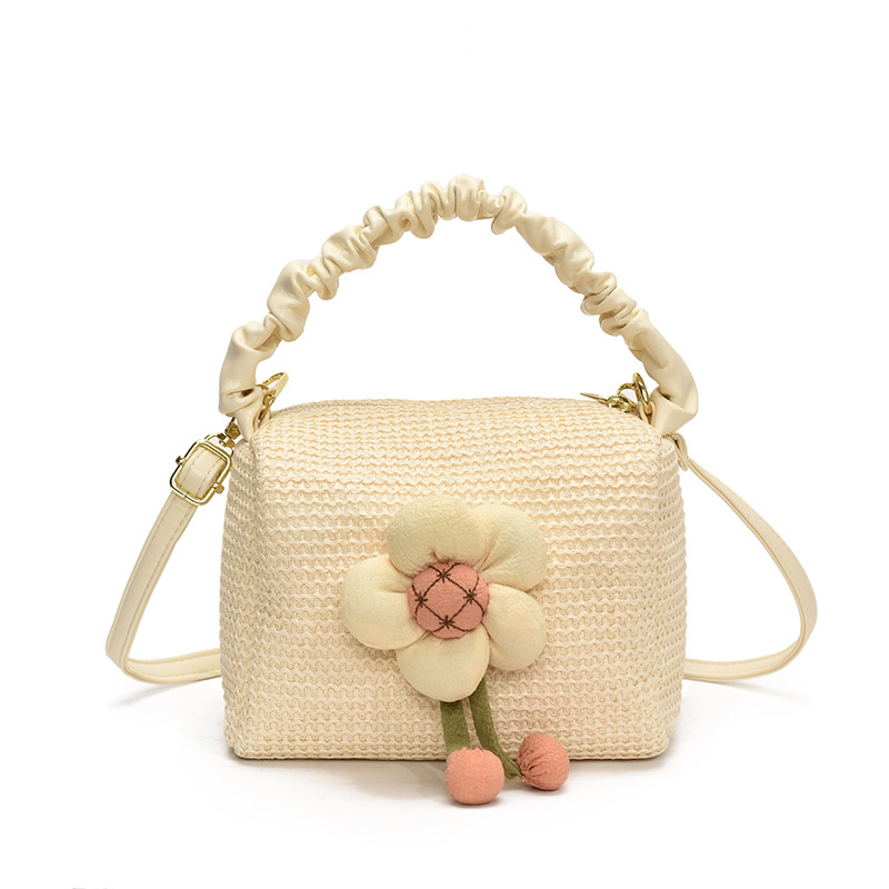 New shell-shaped beach straw woven bag, pillow bag, hand-woven mobile phone bag, coin purse, crossbody girl's small bag Item Picture
