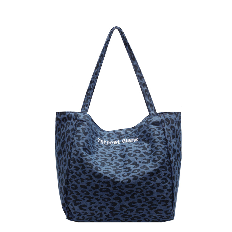 Large-capacity leopard print single-shoulder underarm canvas bag for women, 2024 new style, laid-back and casual tote bag Item Picture
