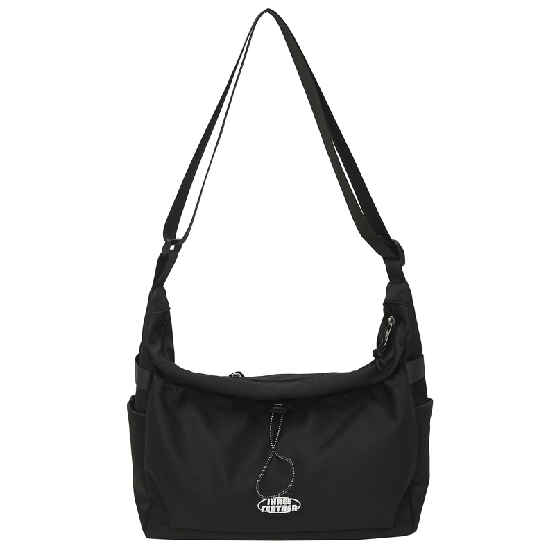 A new versatile Japanese student bag, a large-capacity single-shoulder bag, a unisex casual and versatile crossbody bag Item Picture