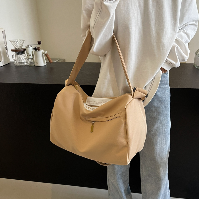 Foreign trade leisure sports large-capacity fitness bag, Korean version dry and wet separation travel bag, single-shoulder crossbody carry-on storage bag details Picture