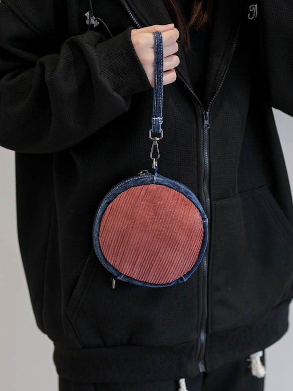 Crossbody bag for women, 2024 new style small round bag, stylish color-blocking single-shoulder bag, spring and summer Korean-style casual coin purse for women details Picture