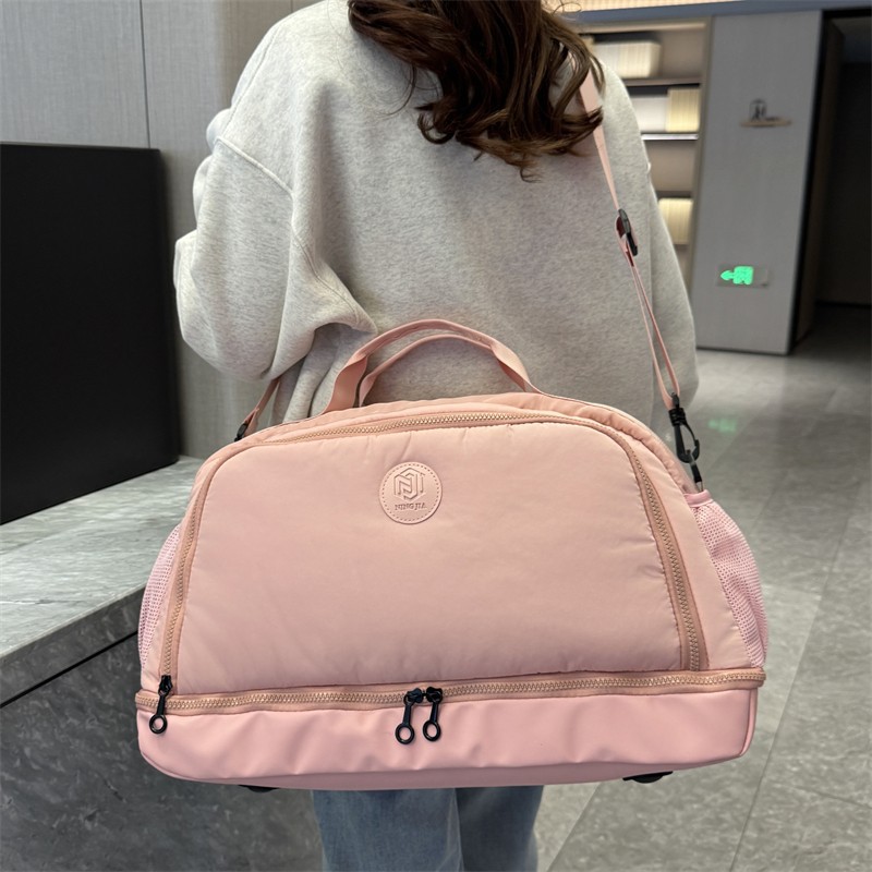 Multi-functional expandable travel bag, women's short business trip set, trolley luggage bag, thickened Oxford fabric swimming and fitness bag Application Scenario