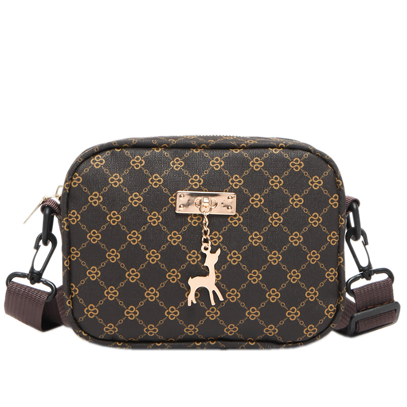 A niche design sense casual bag, a trendy square bag with a wide band, a new fashion single-shoulder crossbody bag for the autumn and winter of 2024 Item Picture