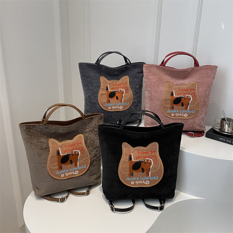 Autumn commuter backpack for women 2024 New school-style tote bag, Korean version large-capacity single-shoulder underarm bag Application Scenario