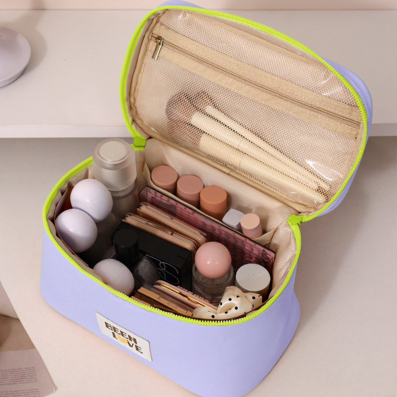 Runhui's new cotton candy top and bottom cover storage bag, cosmetic storage bag, hand-held large-capacity makeup bag, large capacity Application Scenario