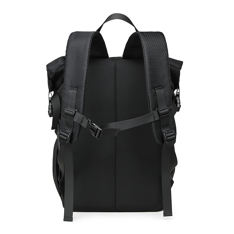 Fashionable and trendy casual rolled-up cover backpack, functional men's college student travel sports large-capacity backpack Application Scenario