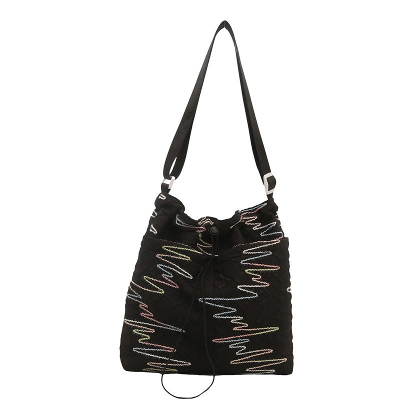 Spring/Summer 2025 niche trendy Nylon fabric colorful thread bag, casual Japanese style, versatile, large-capacity single-shoulder crossbody dumpling bag Item Picture