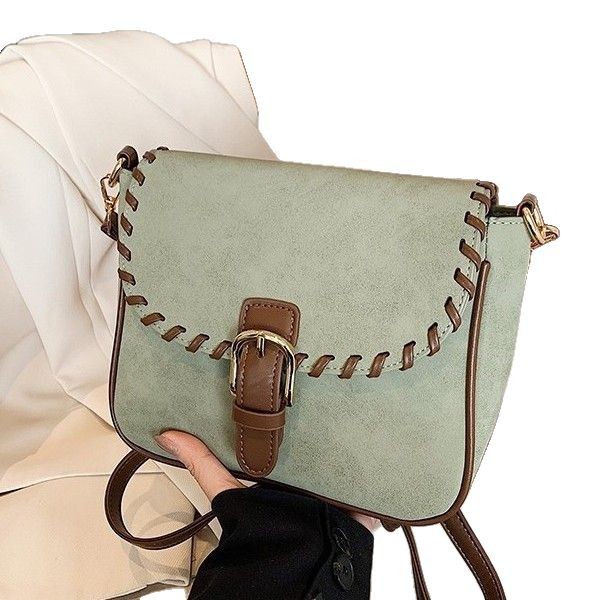 Ladies' casual single-shoulder bag, lightweight crossbody bag, versatile and fashionable underarm commuter bag, large-capacity tote bag for women Item Picture