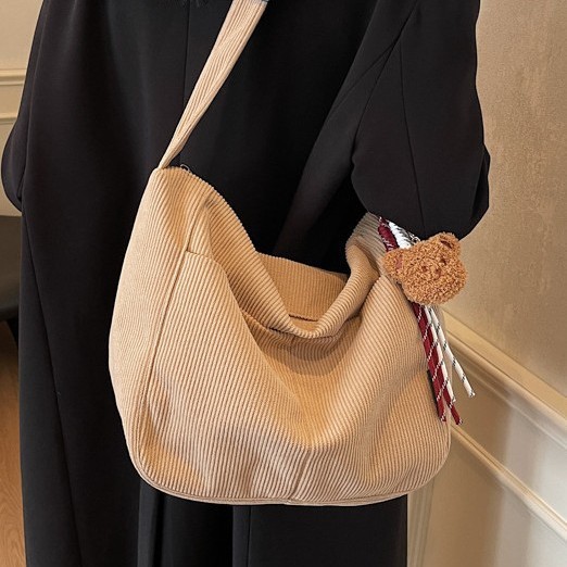 New autumn and winter large-capacity versatile and laid-back bags, large-capacity messenger bags, fashionable corduroy single-shoulder crossbody bags Specification drawing