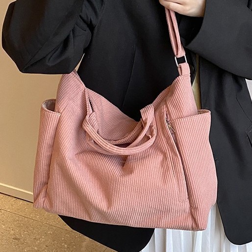 Cross-border wholesale student class large-capacity bags for women, 2024 new commuter single-shoulder bag, versatile hand-held tote bag Application Scenario