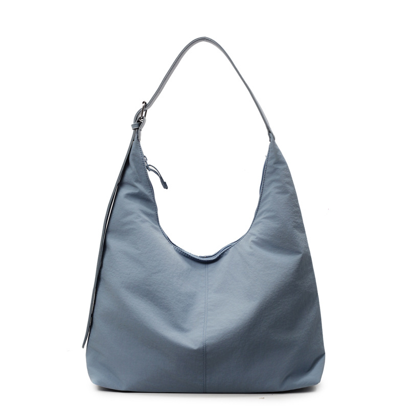 Korean large-capacity tote bag for women 2025 new style, fashionable and simple crossbody bag, lightweight and versatile commuting single-shoulder bag Item Picture
