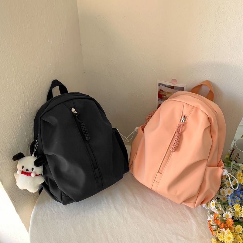 Cross-border schoolbag for female college students, simple and niche design sense backpack, high appearance level, casual travel backpack for junior high school students details Picture