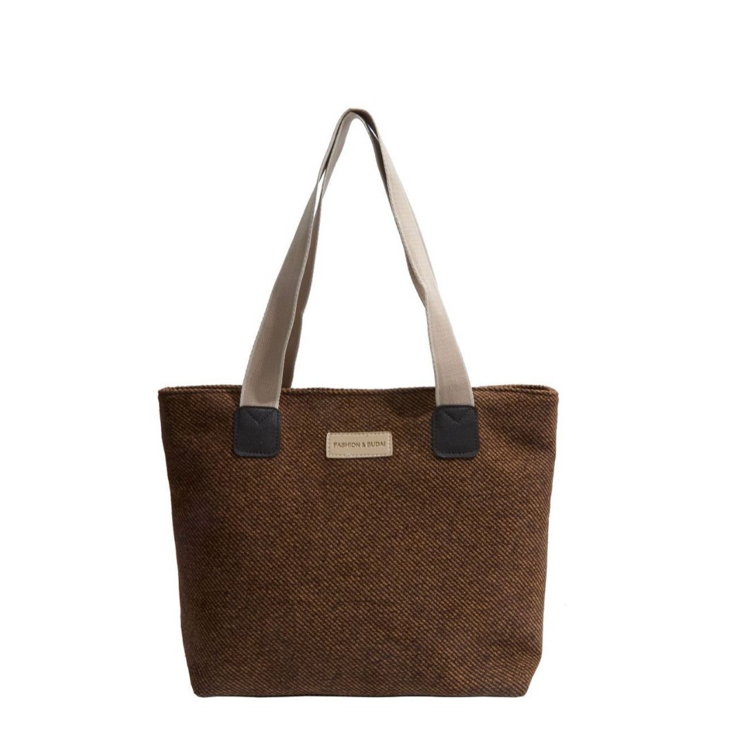 The new autumn and winter tote bag is a versatile, fashionable and casual handbag with a large capacity and a laid-back style for women Item Picture