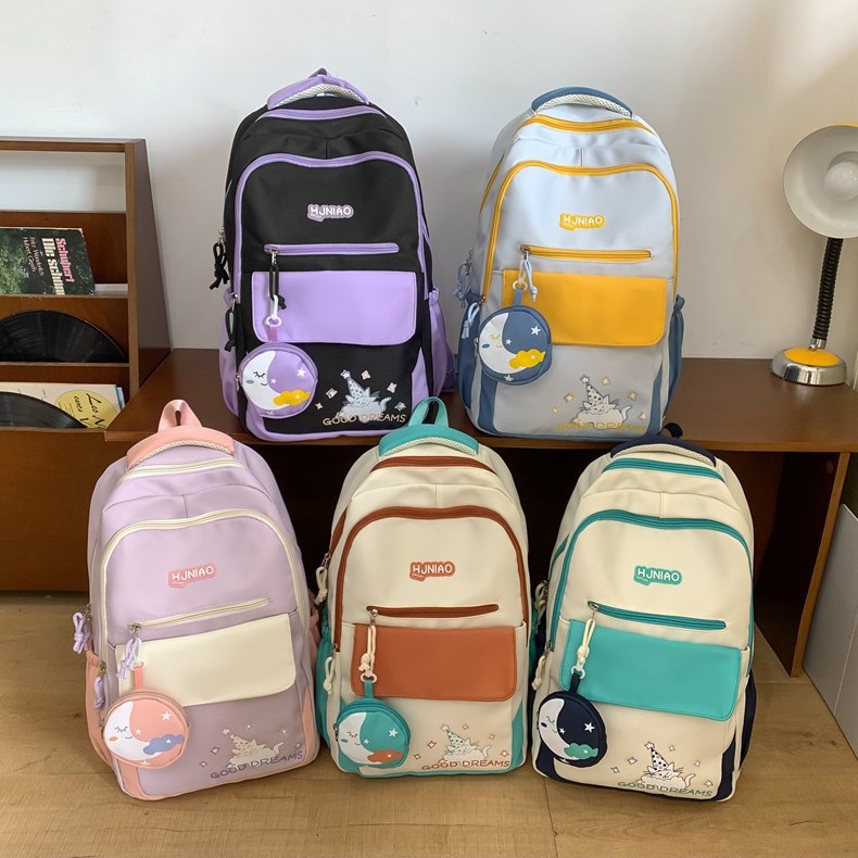 Wholesale of cute schoolbags for junior and senior high school students, lightweight travel bags, new color-blocking and color-blocking cute backpacks full figure