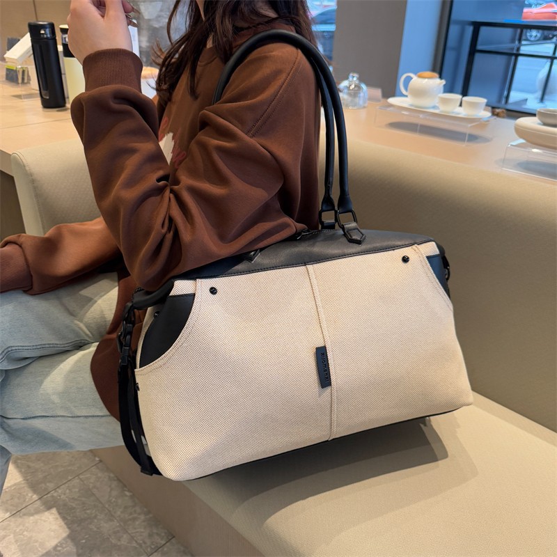 New short-distance canvas travel bag, large-capacity casual and lightweight luggage bag, hand-held shoulder sports and fitness bag details Picture