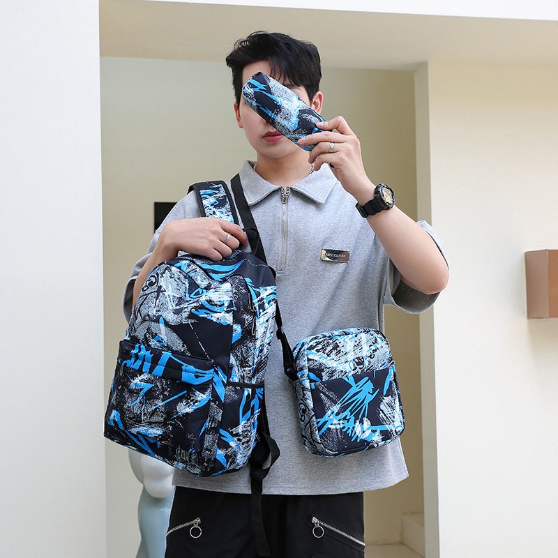 Wholesale men's three-piece backpacks, school bags for primary and secondary school students, Korean-style fashionable large-capacity water-resistant backpacks Application Scenario