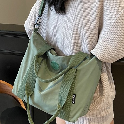 Large-capacity bag, versatile for women in spring and summer, 2025 new simple single-shoulder shopping bag, fabric bag, student tote bag for class full figure