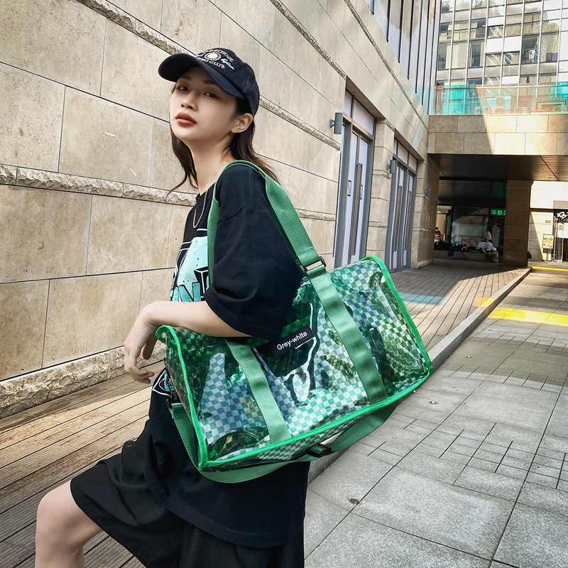 Transparent sports and fitness bags, large-capacity swimming bags, men's training bags, travel luggage bags, women's portable travel bags for going out Application Scenario