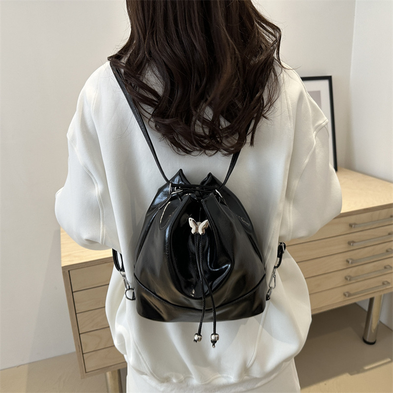 Early autumn versatile commuting small bag for women, 2024 new style fashionable backpack, bucket bag, multi-functional single-shoulder crossbody bag details Picture