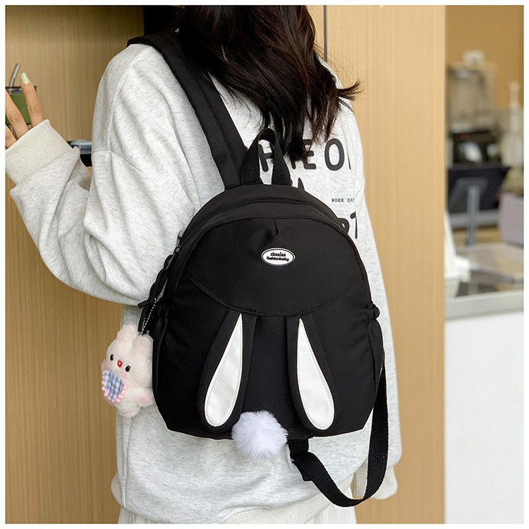 Cute backpacks for middle school students, casual travel, girls, light snacks, small backpacks, rabbit-eared small schoolbags Application Scenario