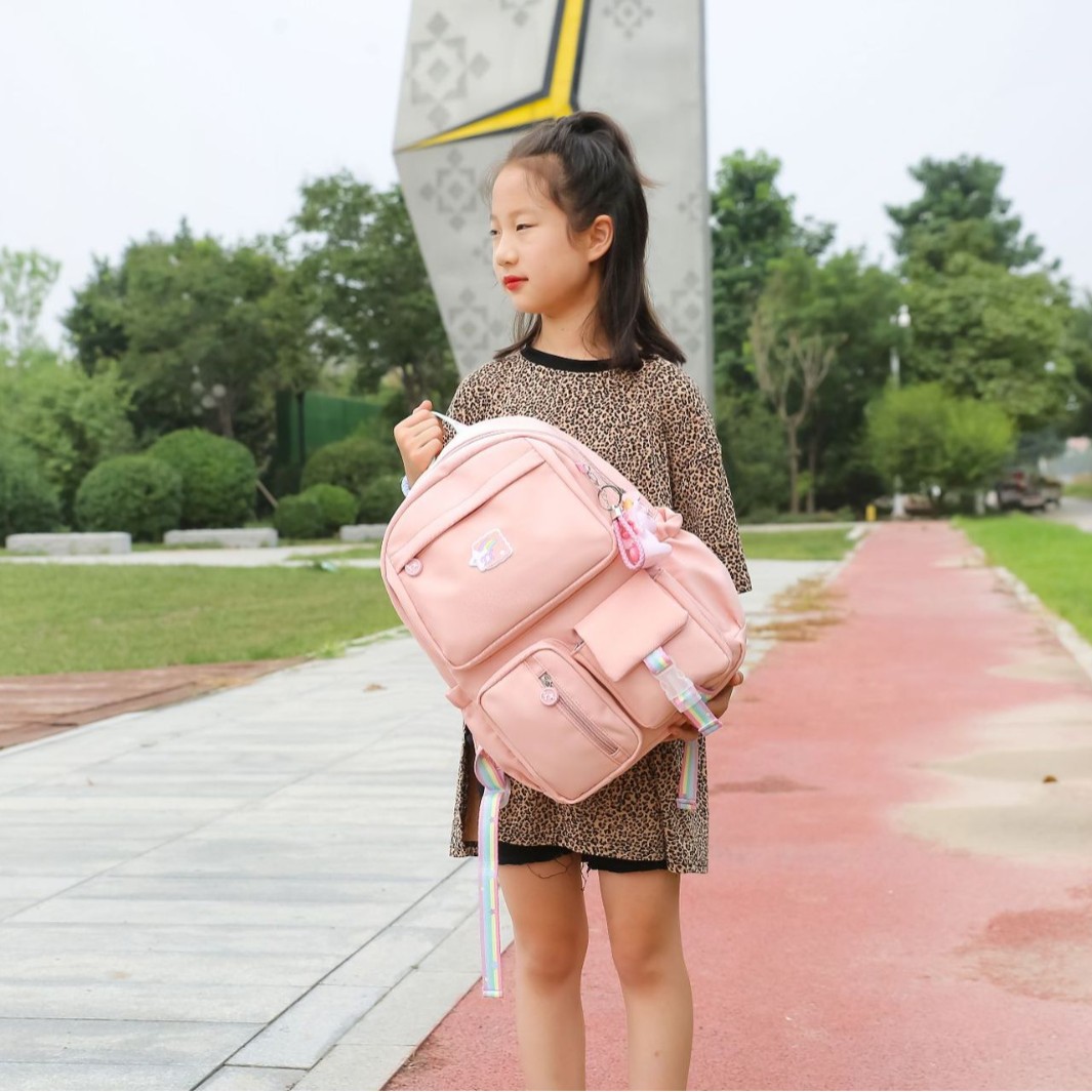 New schoolbag for primary school girls, grades one, three and six, princess girls, lightweight children's backrest and burden reduction backpack full figure