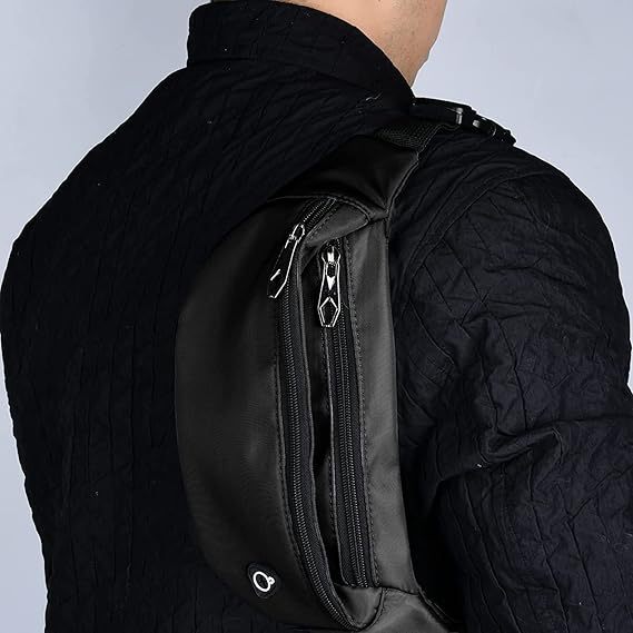 Outdoor-specific sports waist bag for mobile phones, large-capacity mobile phone coin purse, fashionable and trendy waist bag for women Application Scenario