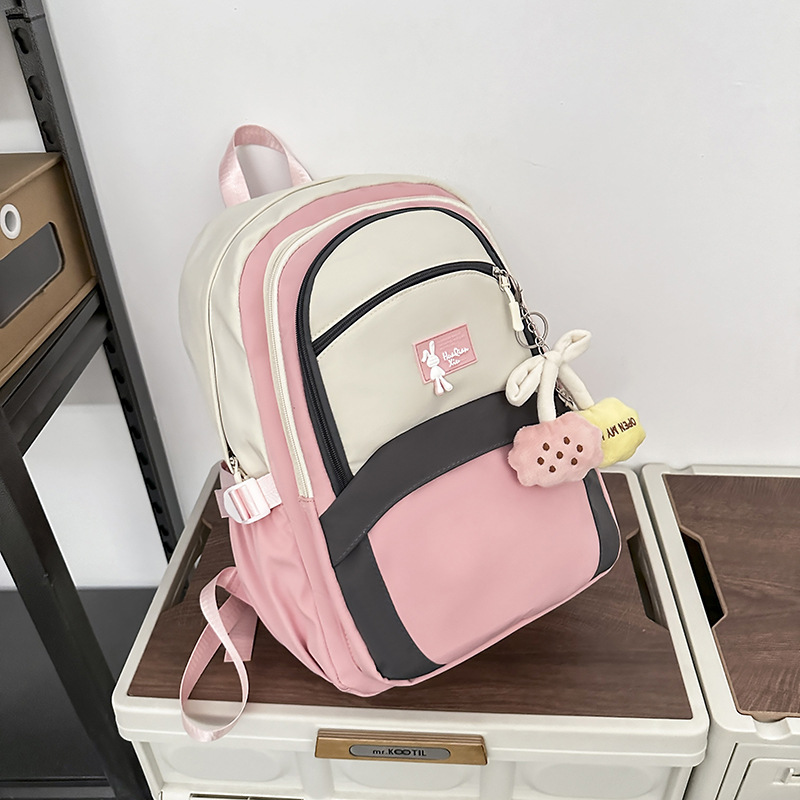 Junior high school students' schoolbag, Japanese-style primary school students' color-matched large-capacity backpack, cute, lightweight, lightweight and durable backpack Application Scenario