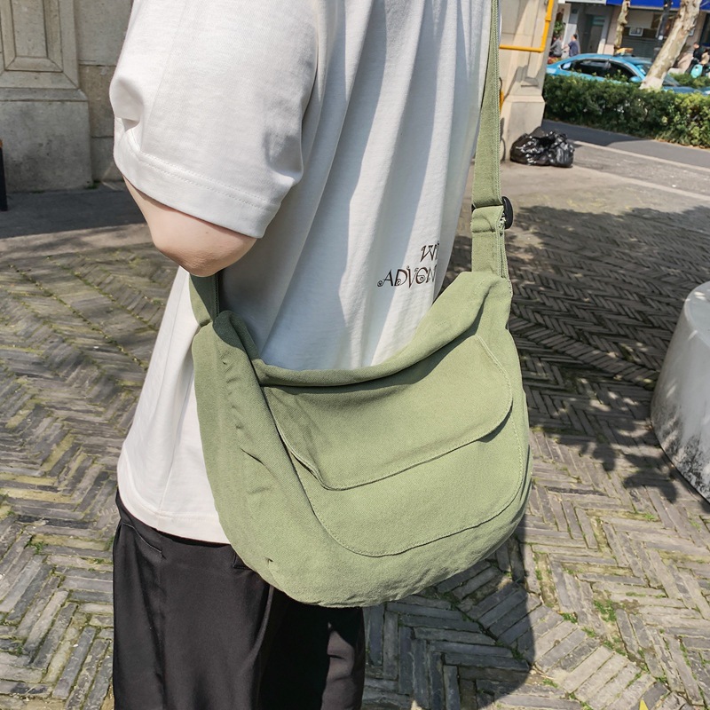 New Korean-style canvas bag for women, fashionable single-shoulder crossbody bag, retro dumpling bag, street casual bag, couple backpack details Picture