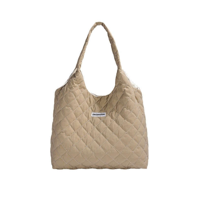 Autumn and winter large-capacity fashionable cotton-padded jacket bag for women, 2024 new diamond-patterned single-shoulder commuting simple and casual tote bag Item Picture