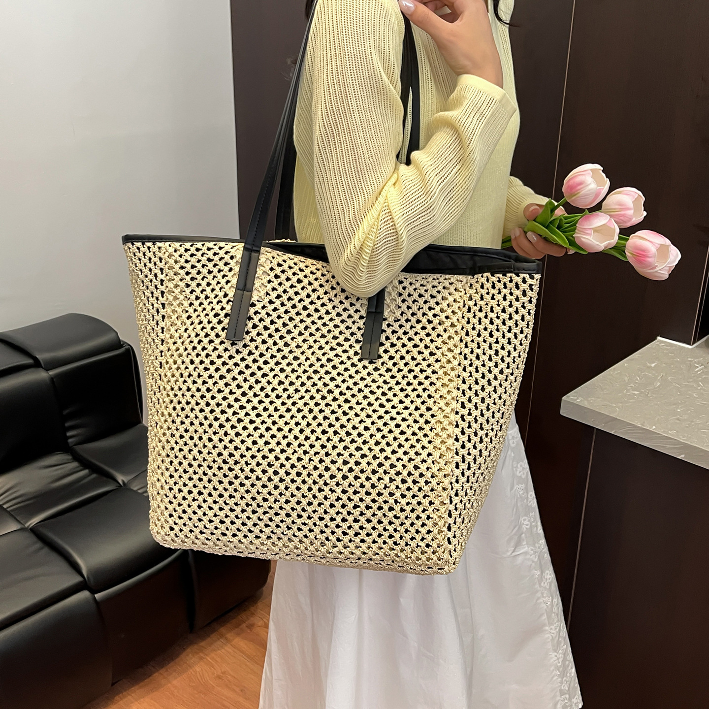 Korean large-capacity tote bag 2025 summer new niche woven bag, stylish single-shoulder bag, vacation fashion underarm bag Specification drawing