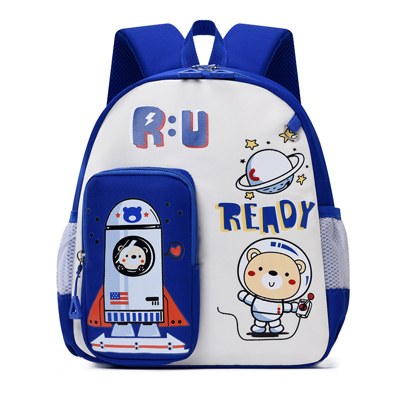 Cross-border kindergarten middle and senior class schoolbags, cute girls' ultra-lightweight backpacks, boys' backpacks for reducing burden and protecting the spine Application Scenario