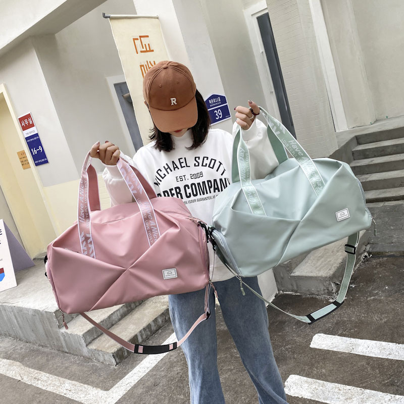 Wholesale of 2025 new large-capacity travel bags, dry-wet separated fitness bags, swimming bags, single-shoulder crossbody bags Specification drawing