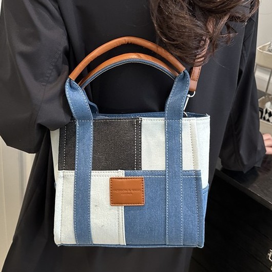 A new spring and summer denim casual square bag, a crossbody bag with color-blocking hand-held tote bag, and an Instagram trendy single-shoulder bag full figure