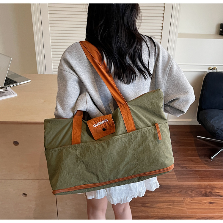 Expandable folding travel bag, Oxford fabric simple large-capacity hand-held fitness bag, dry and wet separation sports storage bag details Picture