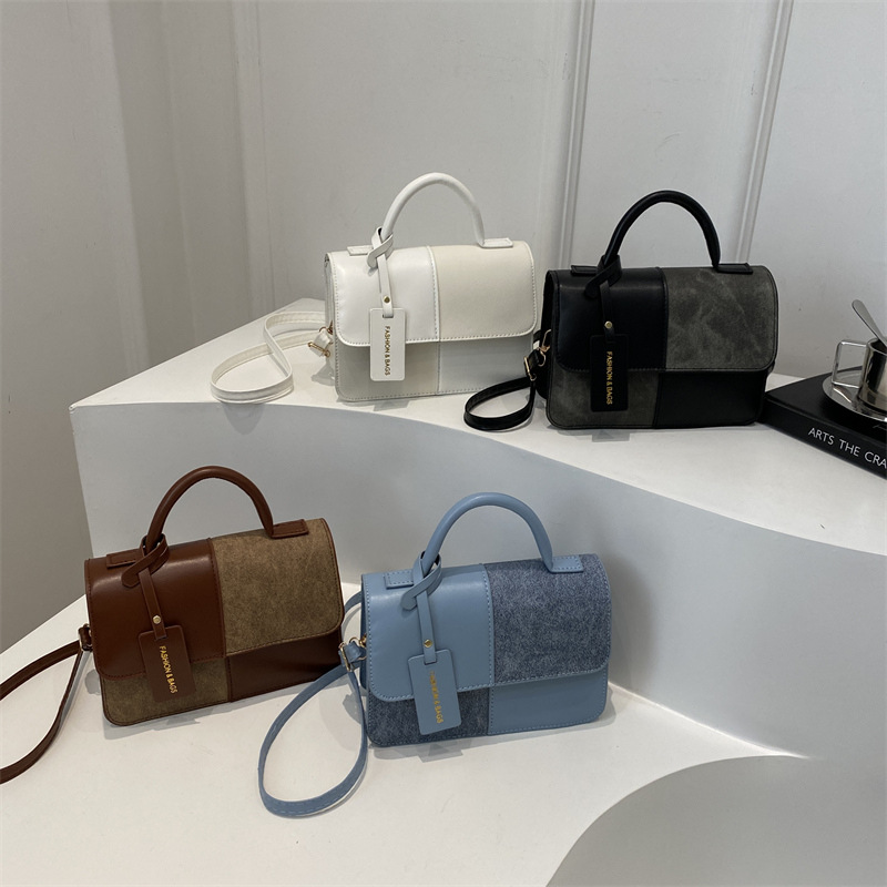 Winter patchwork 2024 Stylish crossbody bag, small square bag, commuting single-shoulder bag, fashionable and stylish this year's handbag Application Scenario