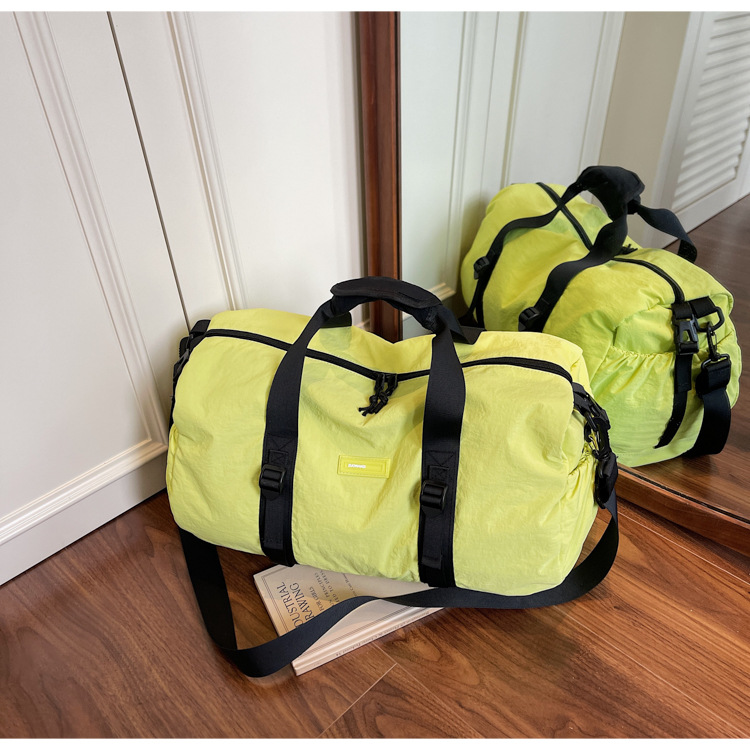 Women's portable, fashionable, large-capacity short-distance travel bag and men's lightweight, waterproof travel storage luggage bag full figure