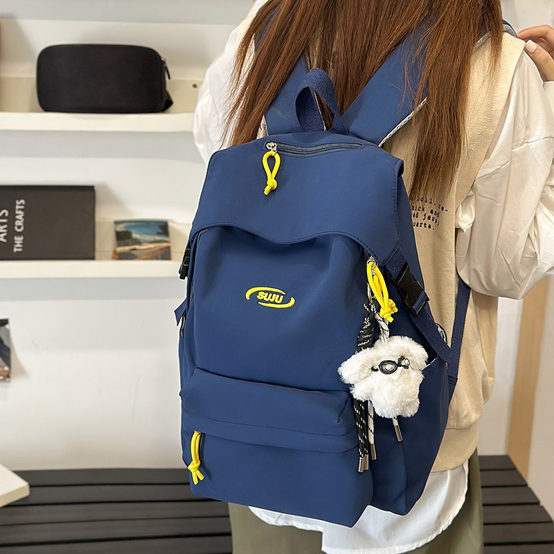 A new 2025 large-capacity travel bag with a high aesthetic level, a casual backpack for Japanese junior and senior high school students, and a university backpack Specification drawing