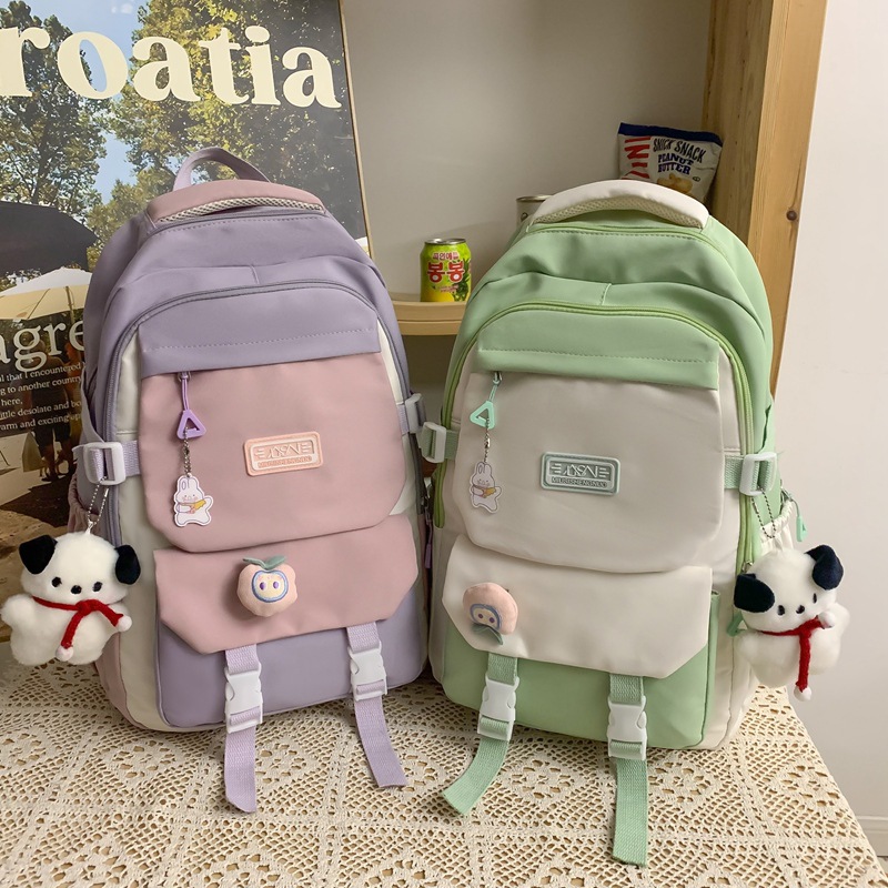 Cross-border schoolbag for girls, cute large-capacity backpack for junior high school students, lightweight backpack for female college students, and travel backpack for high school students Application Scenario
