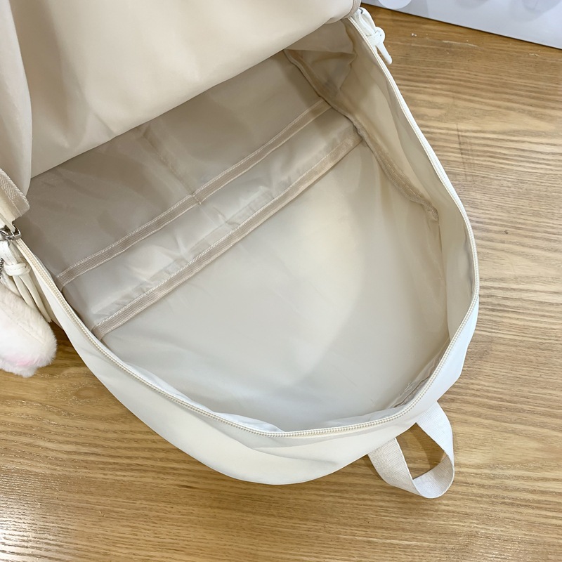 Dopamine size backpack, Japanese style Instagram cute smug pain bag, high appearance level good best friend travel backpack Application Scenario