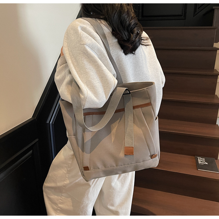 Summer new canvas bag, large capacity, simple and high-end commuting shoulder bag, Korean style, ins style tote bag details Picture