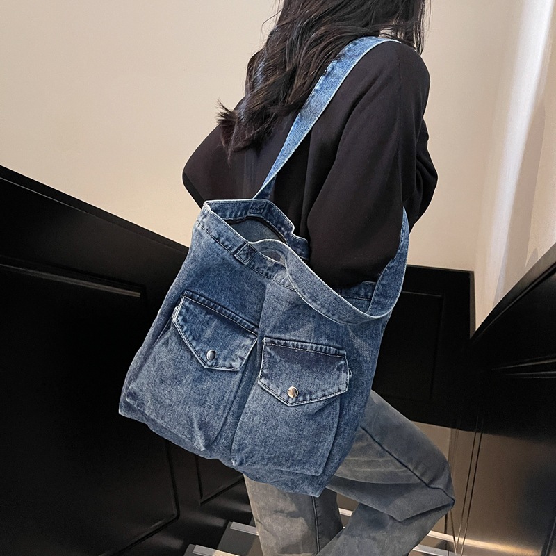 Hong Kong-style artistic denim bag for ladies, 2025 new fashionable and versatile tote bag, Korean-style large bag for students' classes details Picture