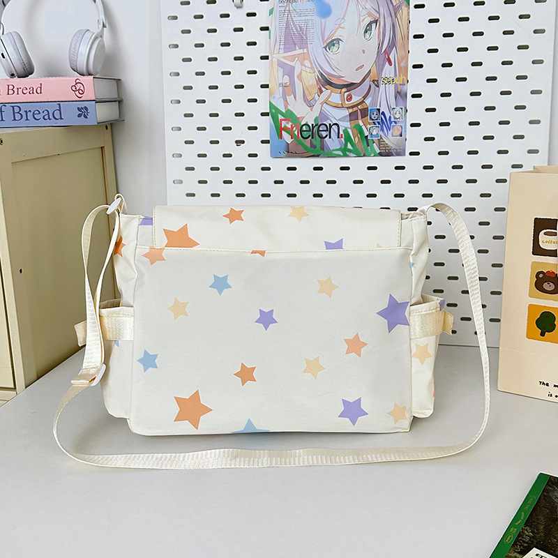 A cute crossbody bag for women, a new Japanese-style fresh and sweet transparent pain-relieving bag for students, a lightweight bag for class make-up Specification drawing