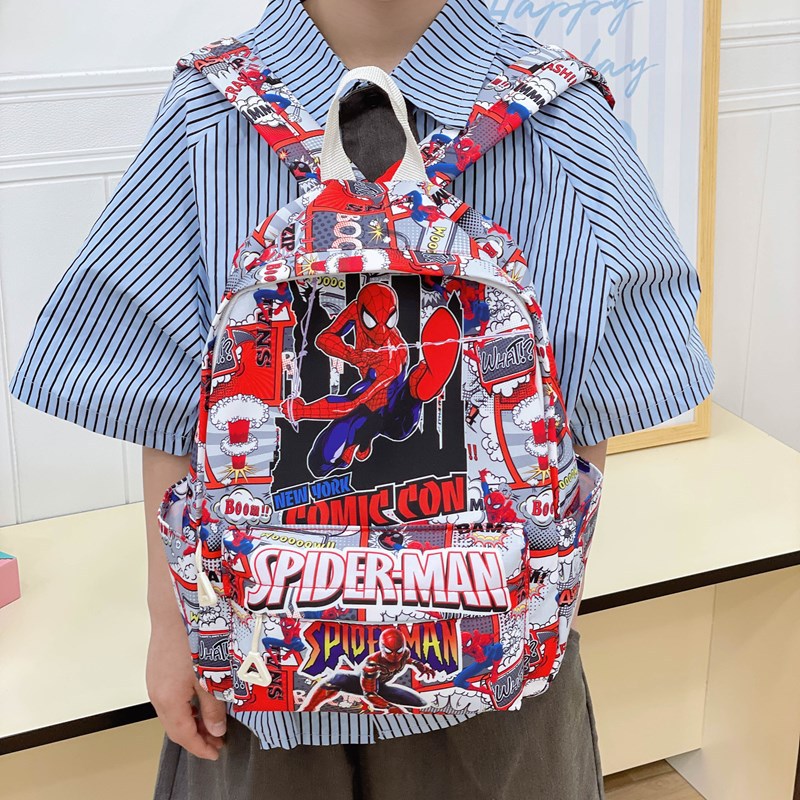 Cross-border Spider-Man primary school backpack, European and American cartoon and animation schoolbag, polyester 3D printed load-reducing children's backpack Application Scenario
