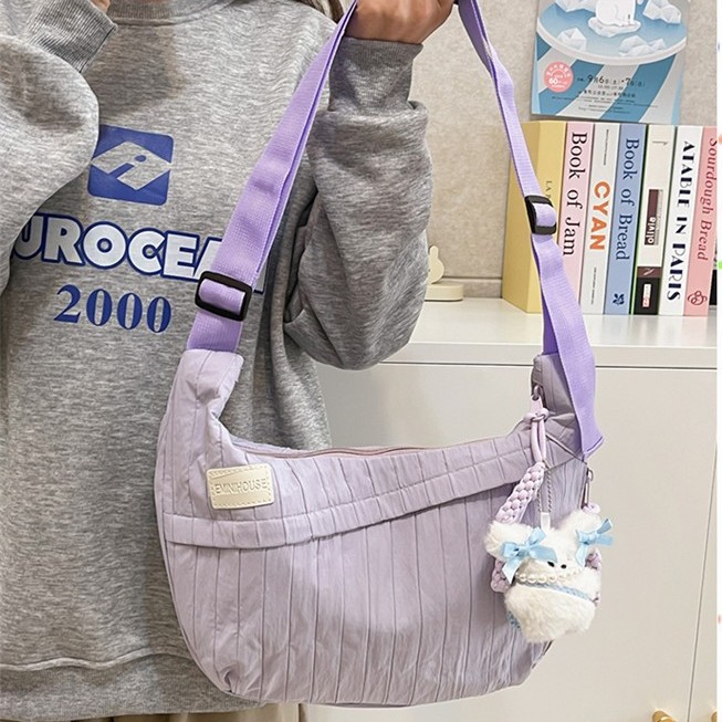 The new spring and summer ins Japanese-style pleated dumpling bag has a high appearance level and is very cute. Little fairy taro purple single-shoulder bag full figure