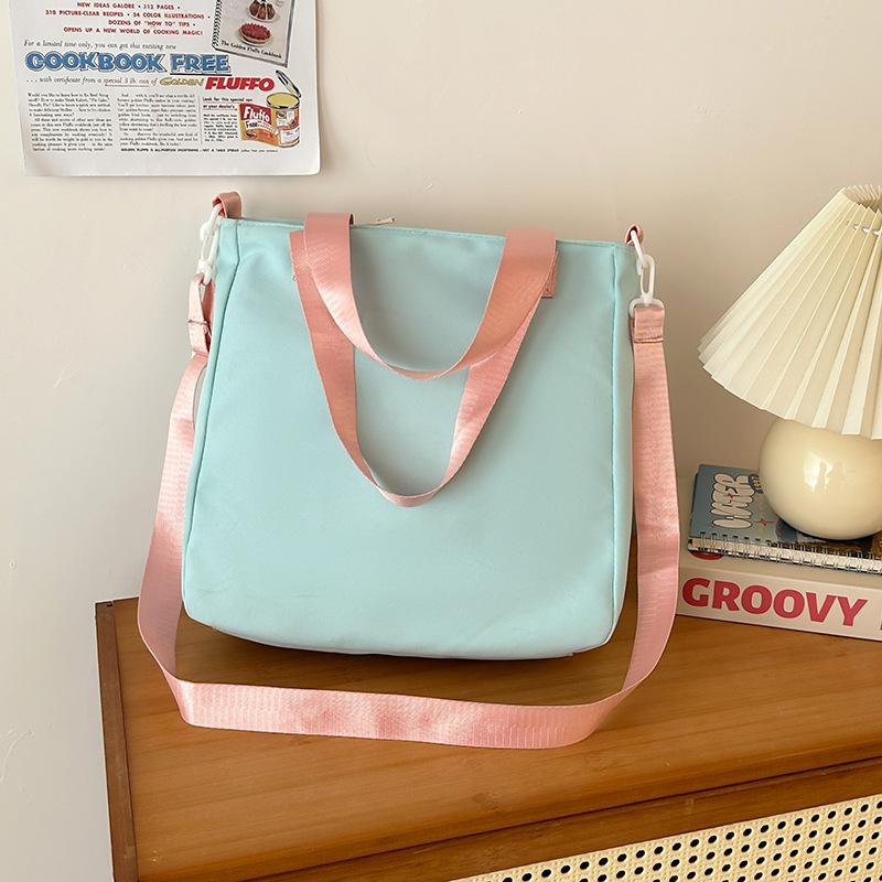 A color-blocking, versatile, high-appeartion-level crossbody bag for women, a new forest-themed tote bag for primary school students, a cute and lightweight after-school bag Specification drawing