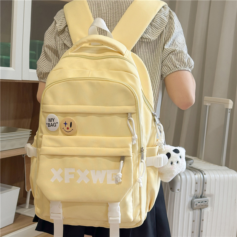 A cool, fresh and sweet backpack with a high level of appearance from Korean Instagram. It's a lightweight and large-capacity backpack for junior and senior high school students details Picture