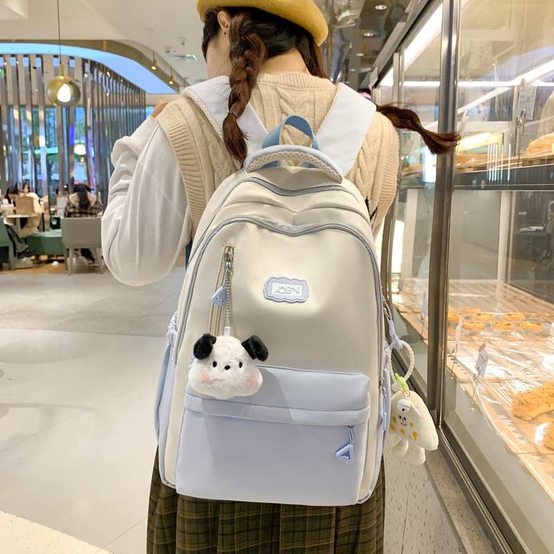 Forest-style color-blocking schoolbag for girls, lightweight middle school backpack, Korean version of Instagram, cute backpack for third and fifth grade primary school students full figure