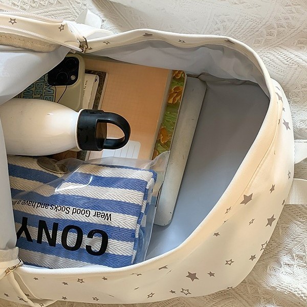 New schoolbag for girls in an ins style, forest-themed, fresh and cute girl travel backpack, high appearance level, middle school backpack Application Scenario