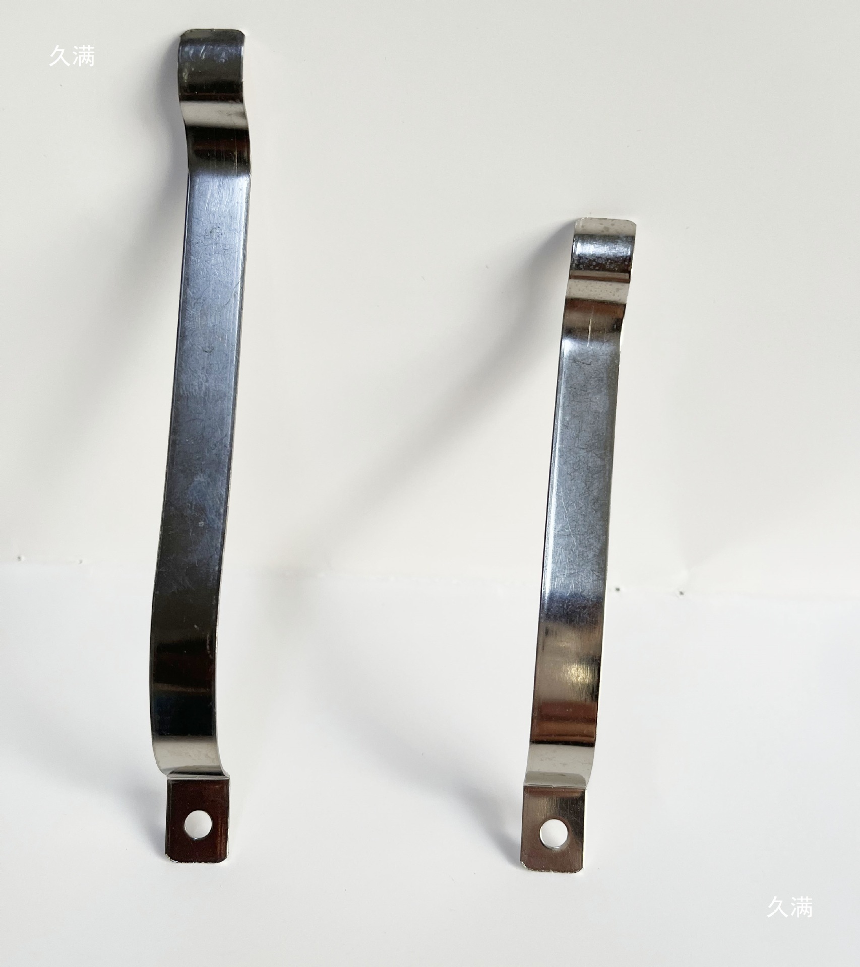 The manufacturer supplies window screen spring pieces, display stand spring pieces, special-shaped spring pieces, air conditioning temperature-sensing spring pieces, and arc-shaped pressed pieces in stock Application Scenario