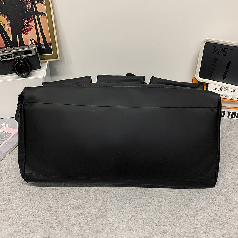 New high-appeal commuting and fitness bag for men, casual, simple, portable, lightweight, large-capacity crossbody bag and handbag Specification drawing